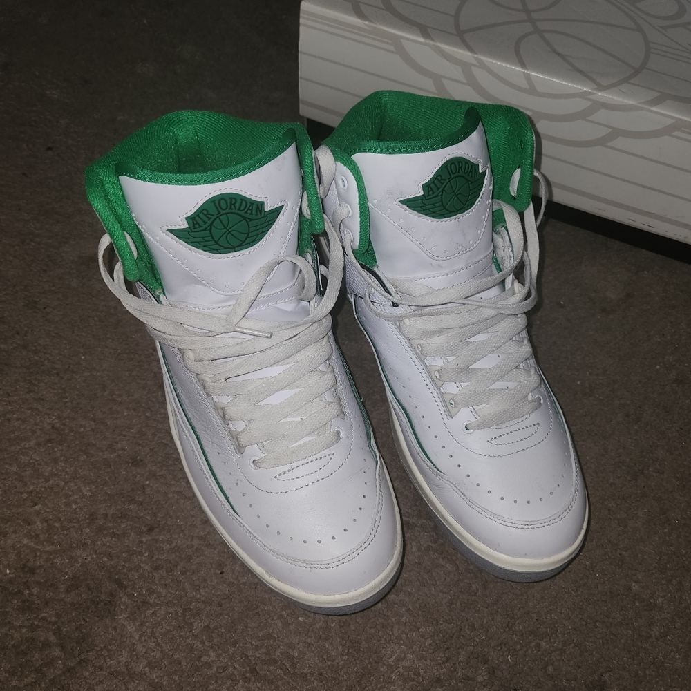 Air Jordan 2 retro size 11.5